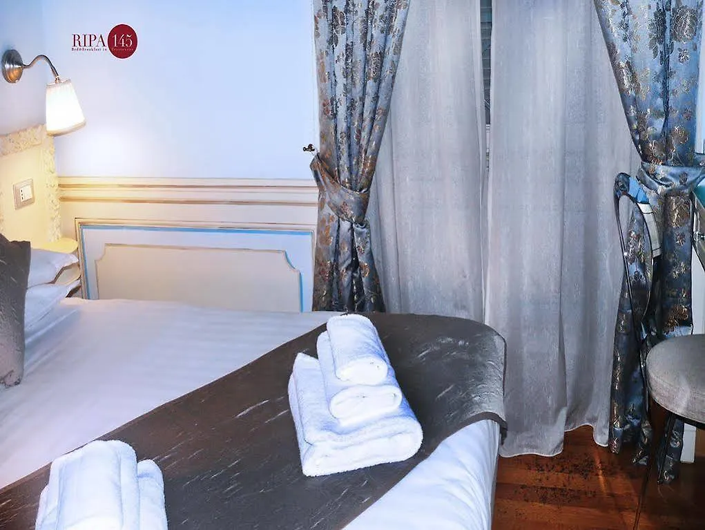 Hotel Ripa 145 Bed & Breakfast In Trastevere Rome Italy